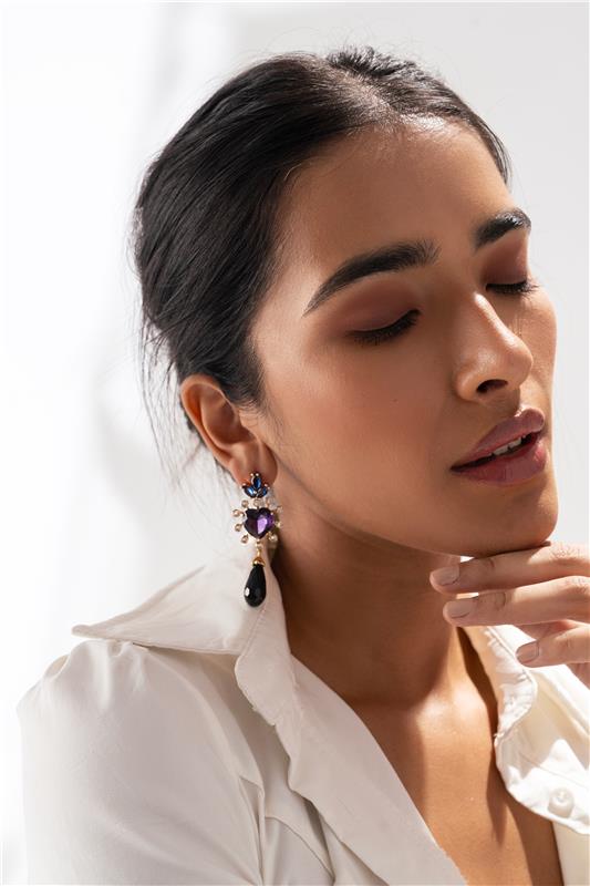 Sahi London Maroon Dangle Statement Earring with Pearl